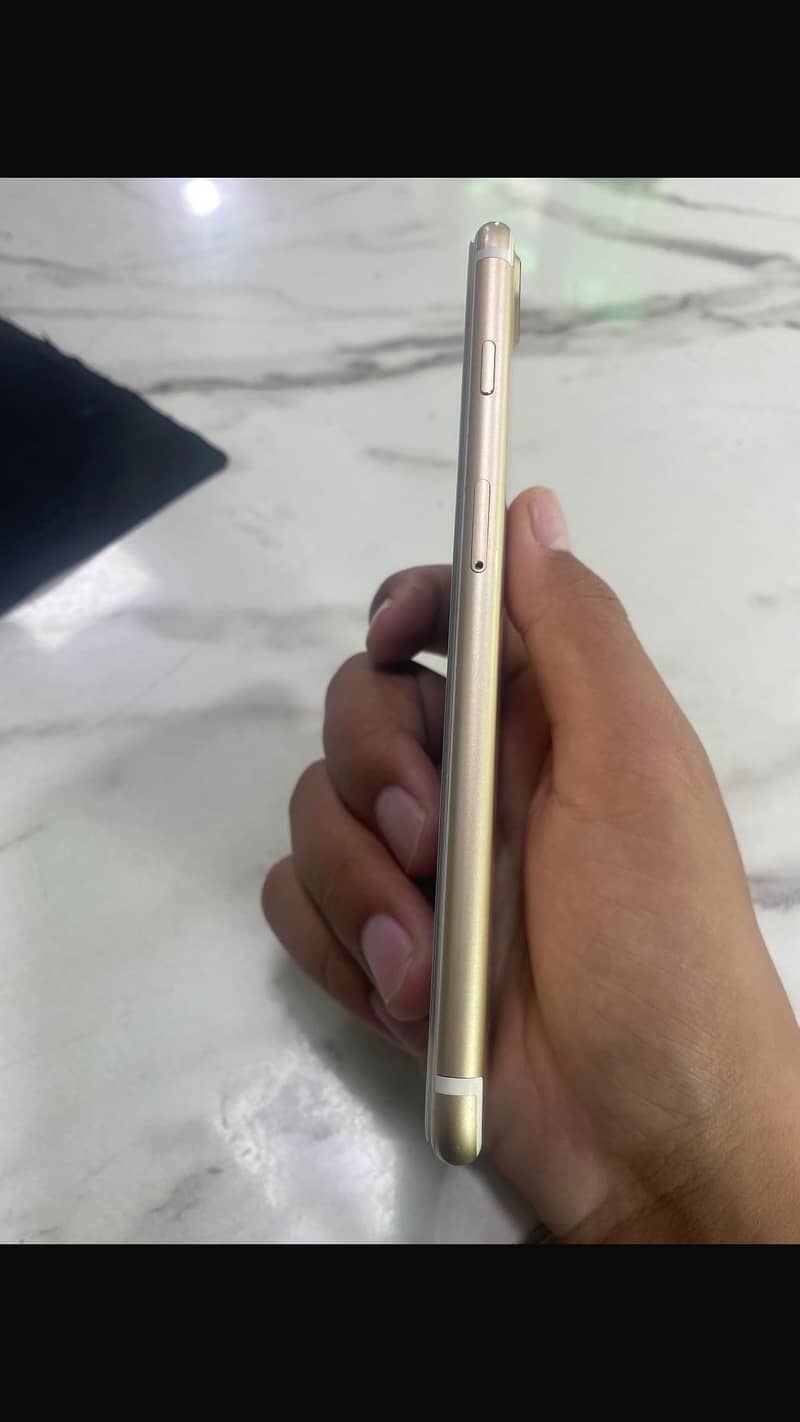 Apple iPhone 7 Plus 1