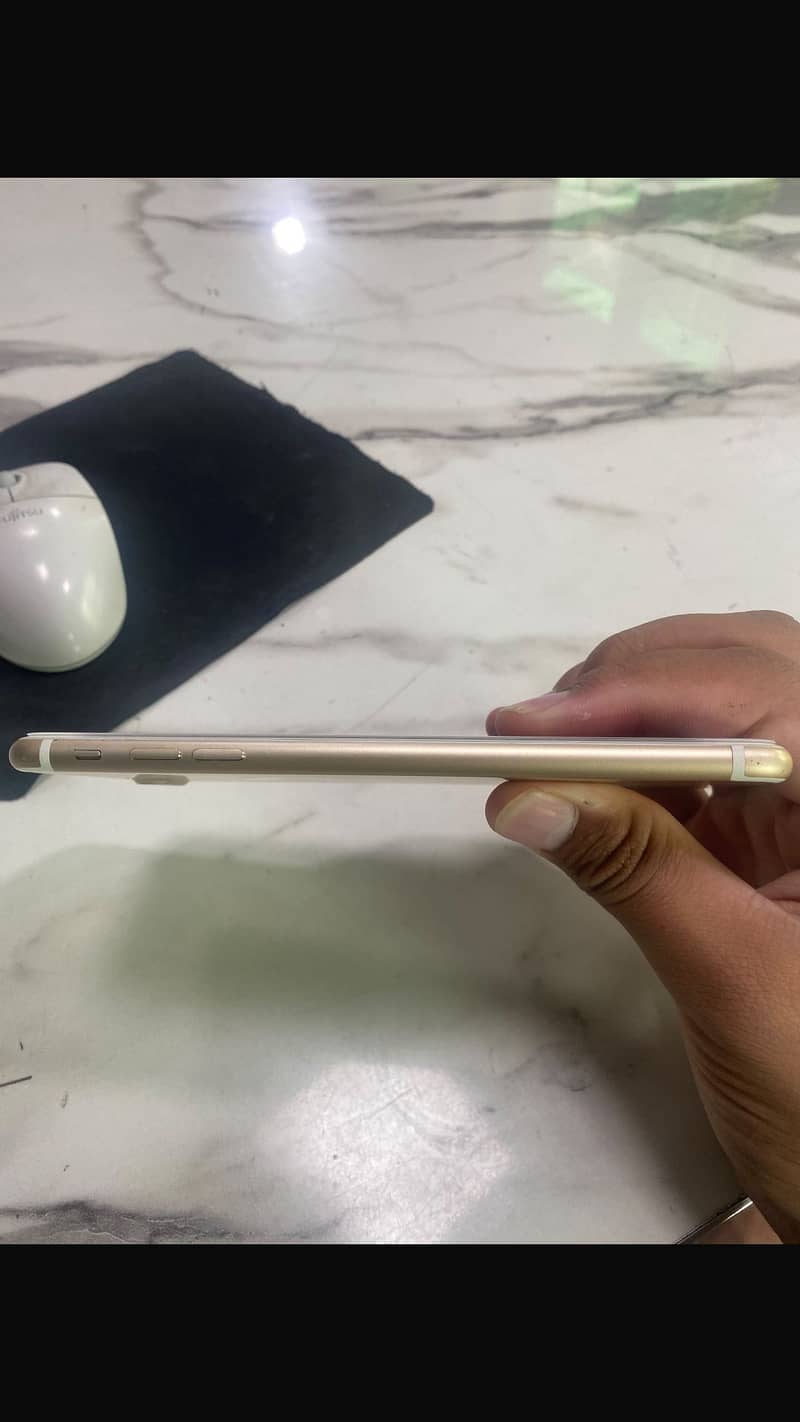 Apple iPhone 7 Plus 3