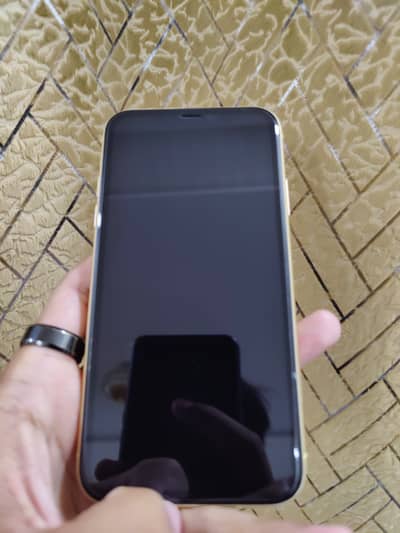 Apple iPhone XR Pta Approved