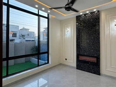 House Of 10 Marla In Central Park - Block A Is Available