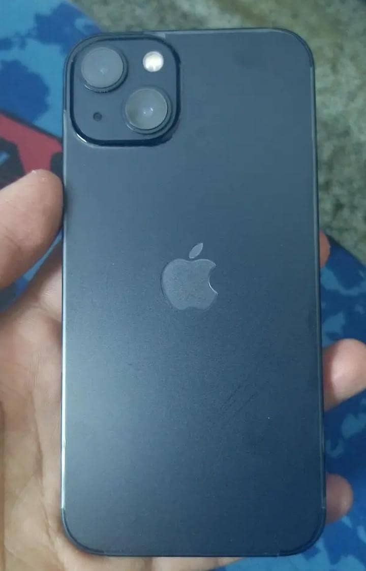 Apple iPhone 13 5