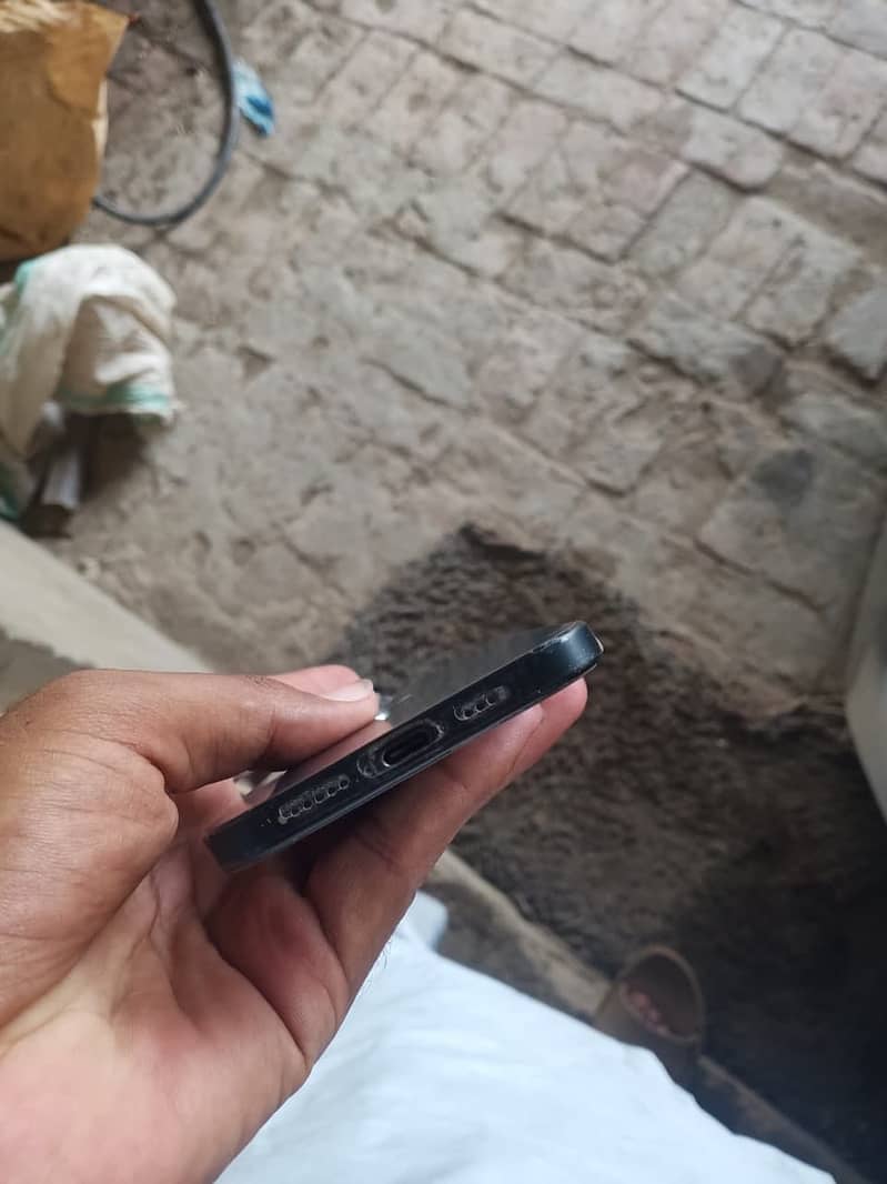 Apple iPhone 15 plus 5