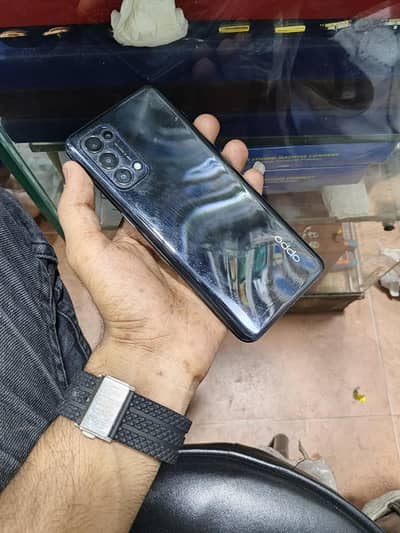 OPPO Reno 5