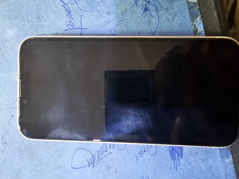 Apple iPhone 13 5