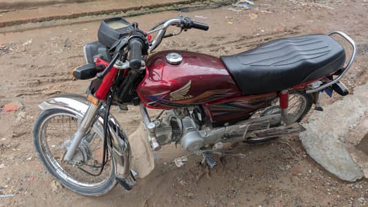 CD 70 2020-2021 model Good condition
