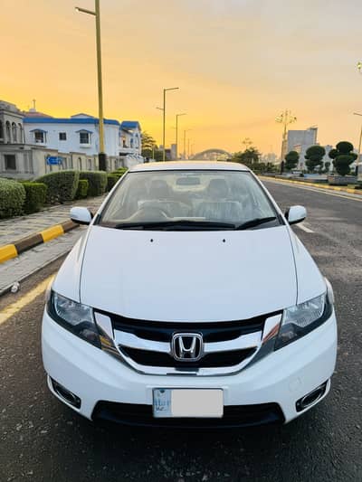 Honda City 1.5Aspire 2020 model White Total original Urgent For Sale