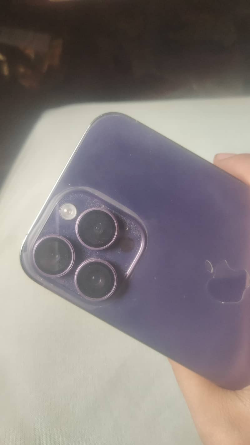 Apple iPhone 14 Pro Max 0