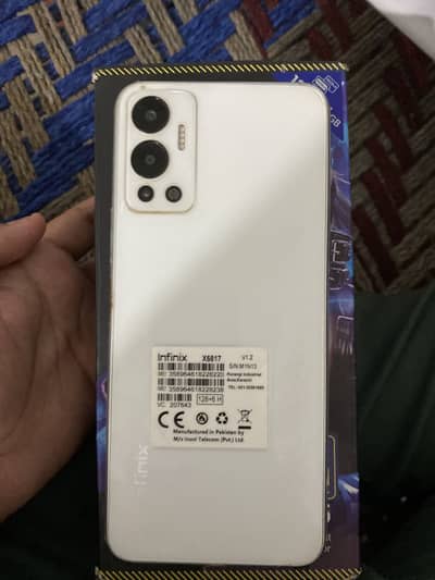 Infinix hot 12