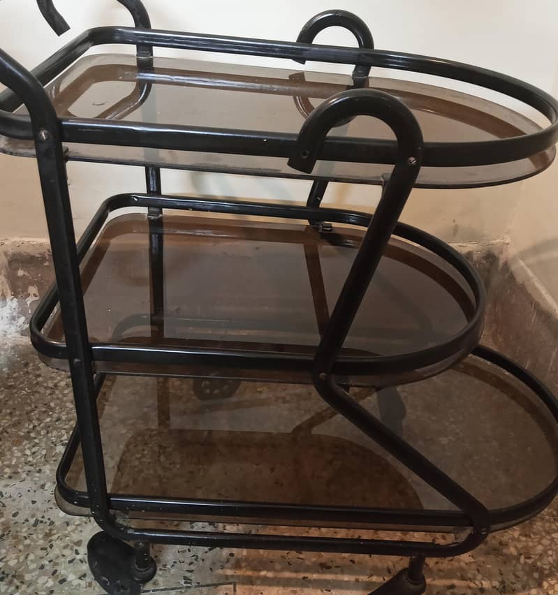 Tea trolley 1