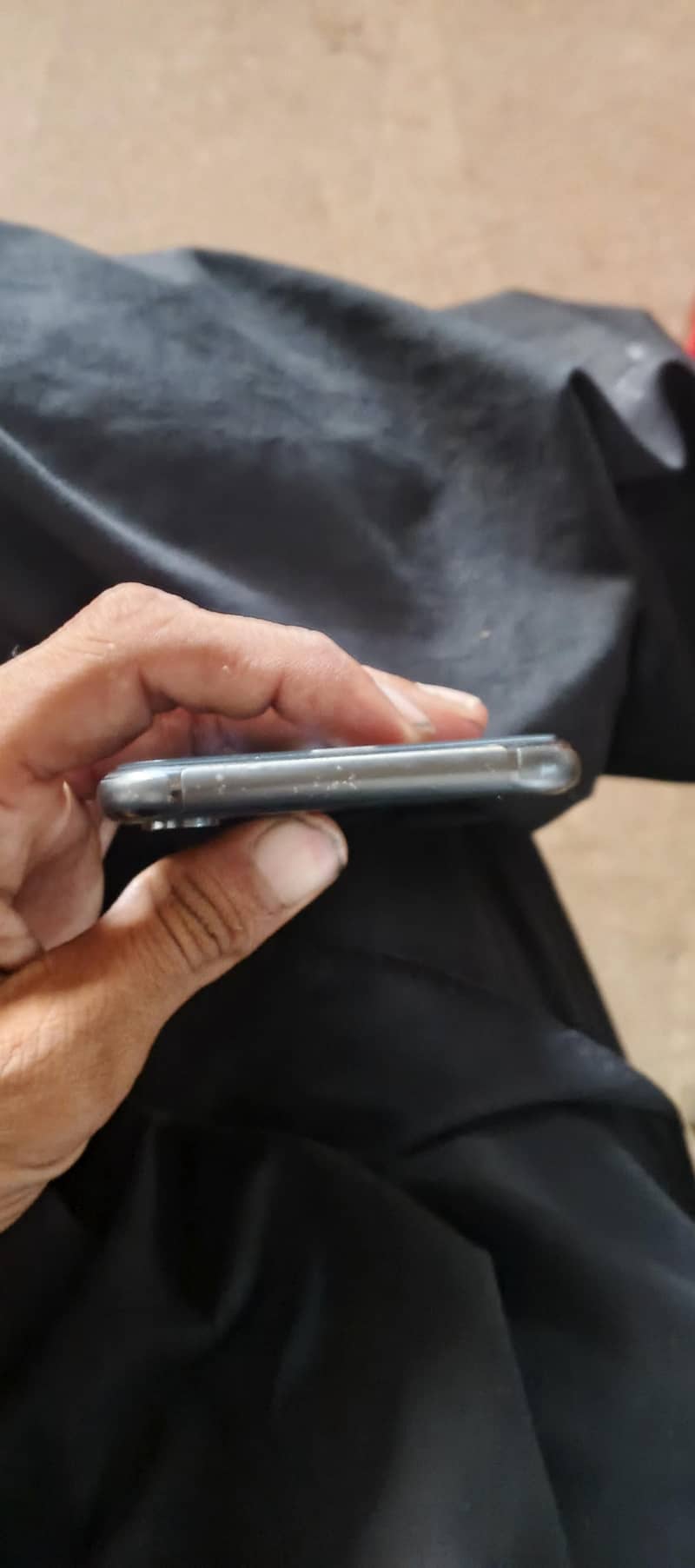 Apple iPhone X 3