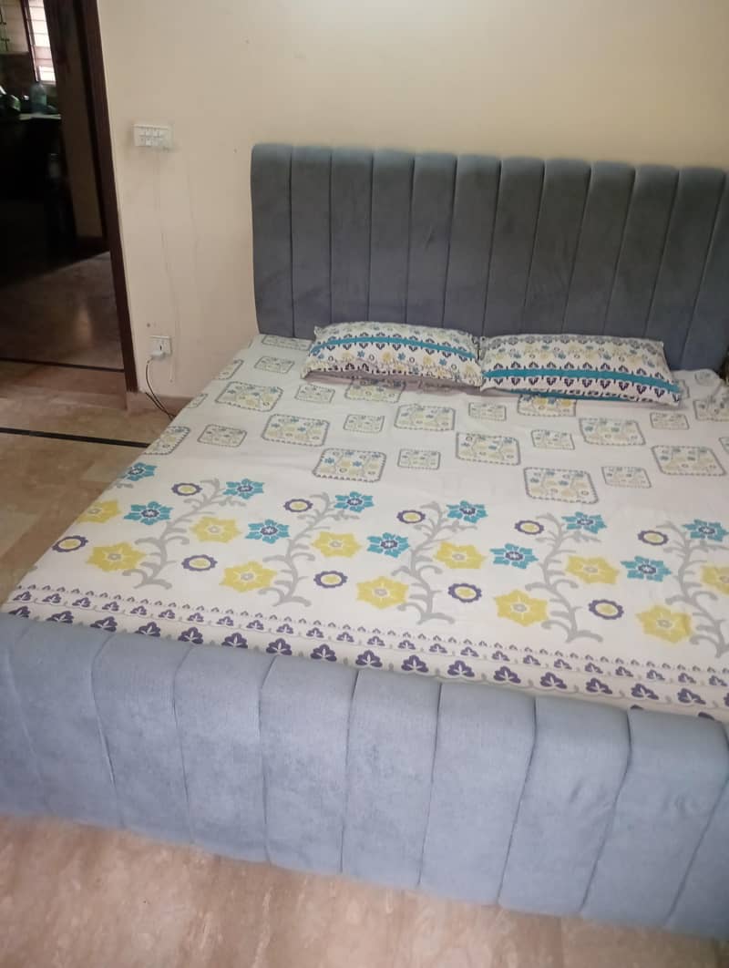 bedset grey dressing table 0
