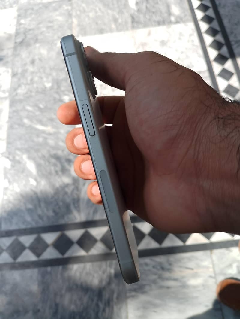 Apple iPhone 15 1