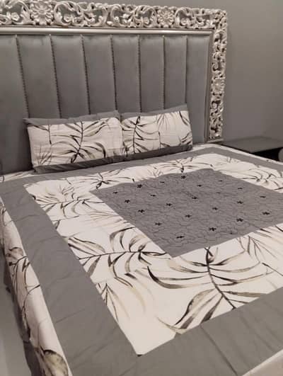 Bedroom set