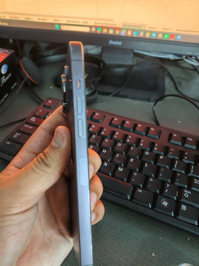 Iphone 14 pro max 5