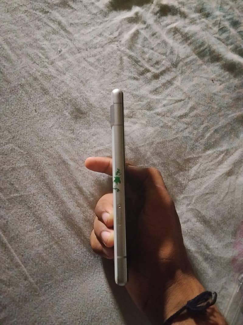 Google Pixel 7a 3