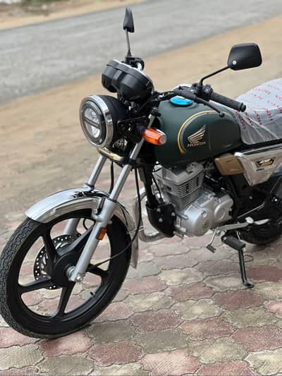 Honda CG150 green