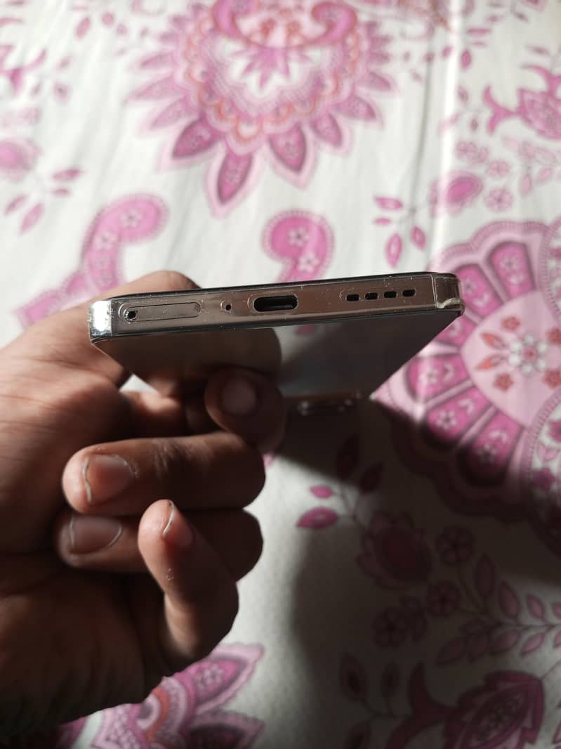Infinix Note 40 9