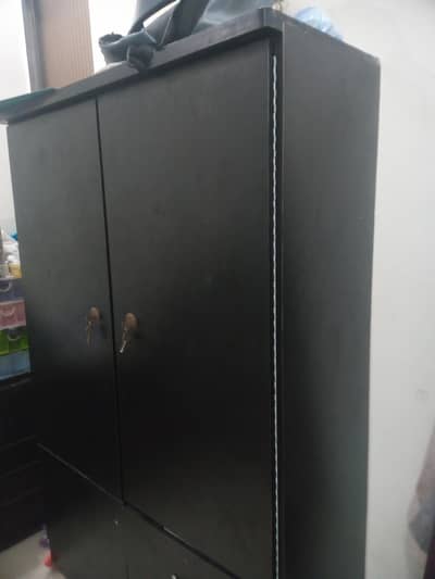 2 almirah joints in black colour
