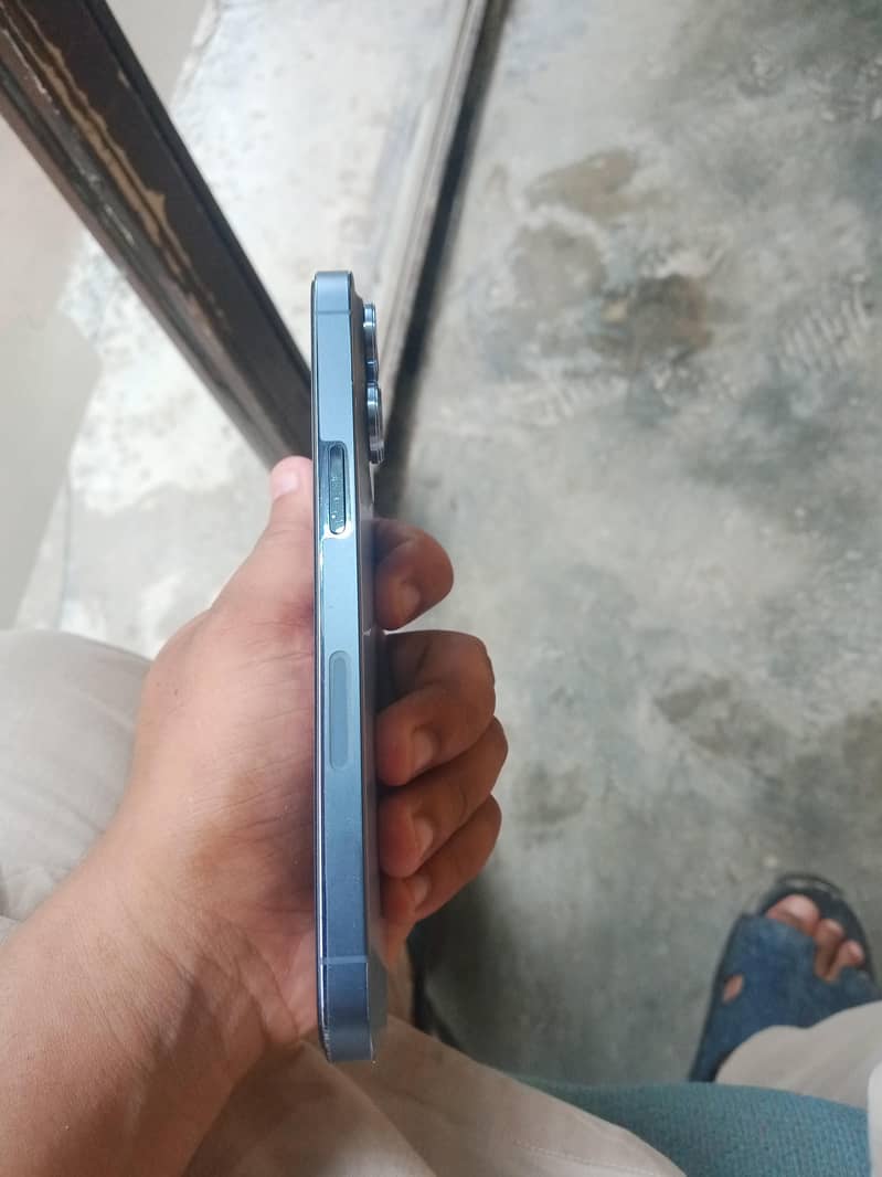 Apple iPhone 13 Pro 3
