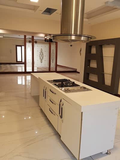LUXURY 1,000 SQ YD BUNGALOW FOR RENT ON MAIN KHAYABAN-E-MUHAFIZ, DHA PHASE 6, KARACHI