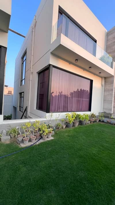 500 SQ YD SLIGHTLY USED ULTRA-LUXURY CORNER BUNGALOW FOR RENT IN DHA PHASE 8, KARACHI