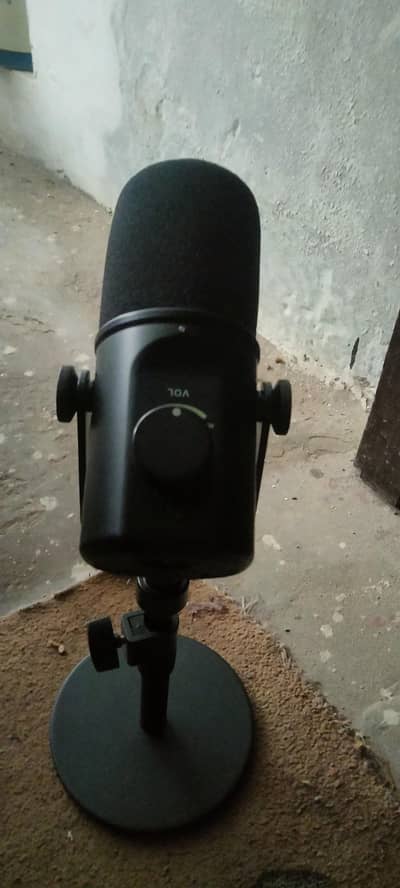 Mata Studio C300 mic for sale urgent