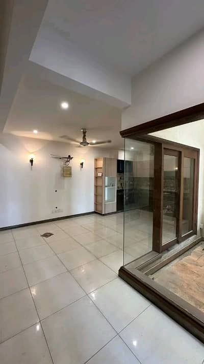 WELL-MAINTAINED 500 SQ YD 6-BEDROOM BUNGALOW WITH BASEMENT FOR RENT IN DHA PHASE 8, KARACHI