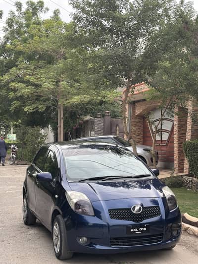 Toyota Vitz 2012