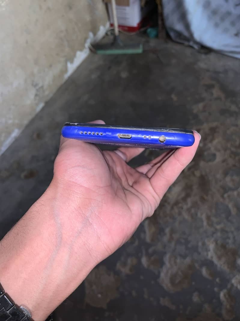 Realme C2 5
