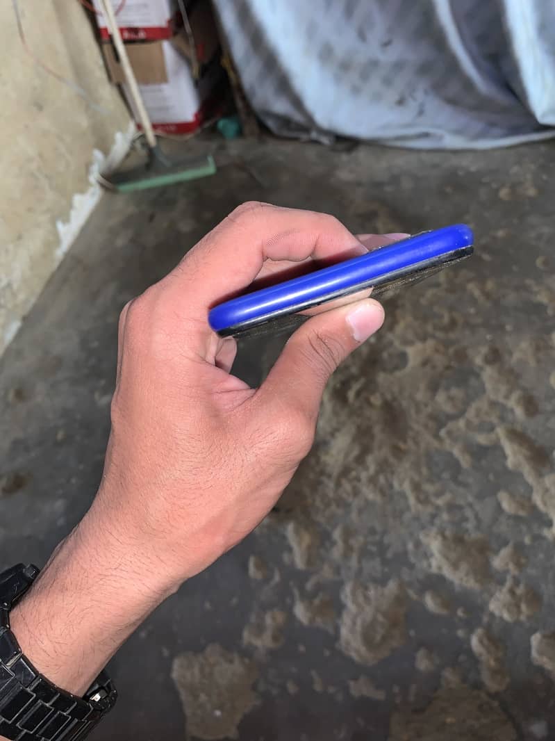 Realme C2 6