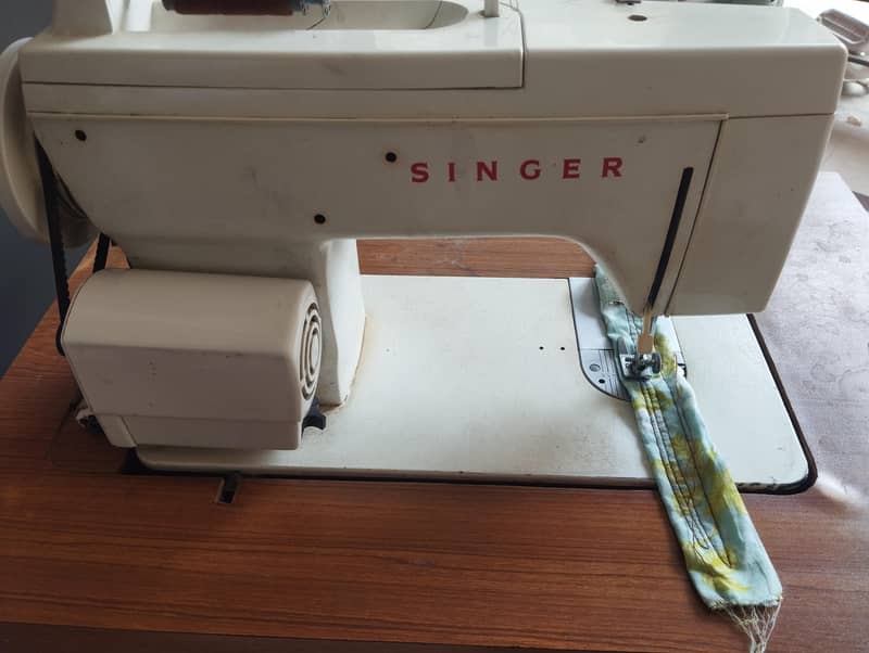 SEWING MACHINE 4