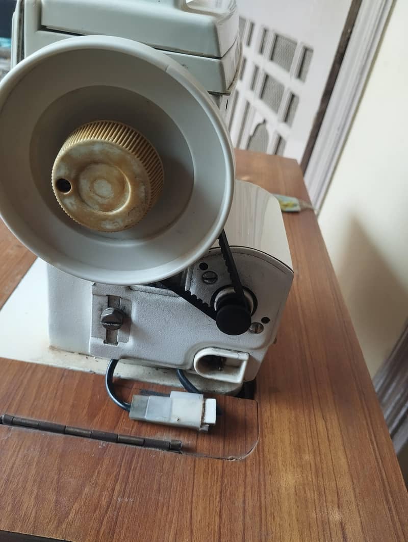 SEWING MACHINE 5