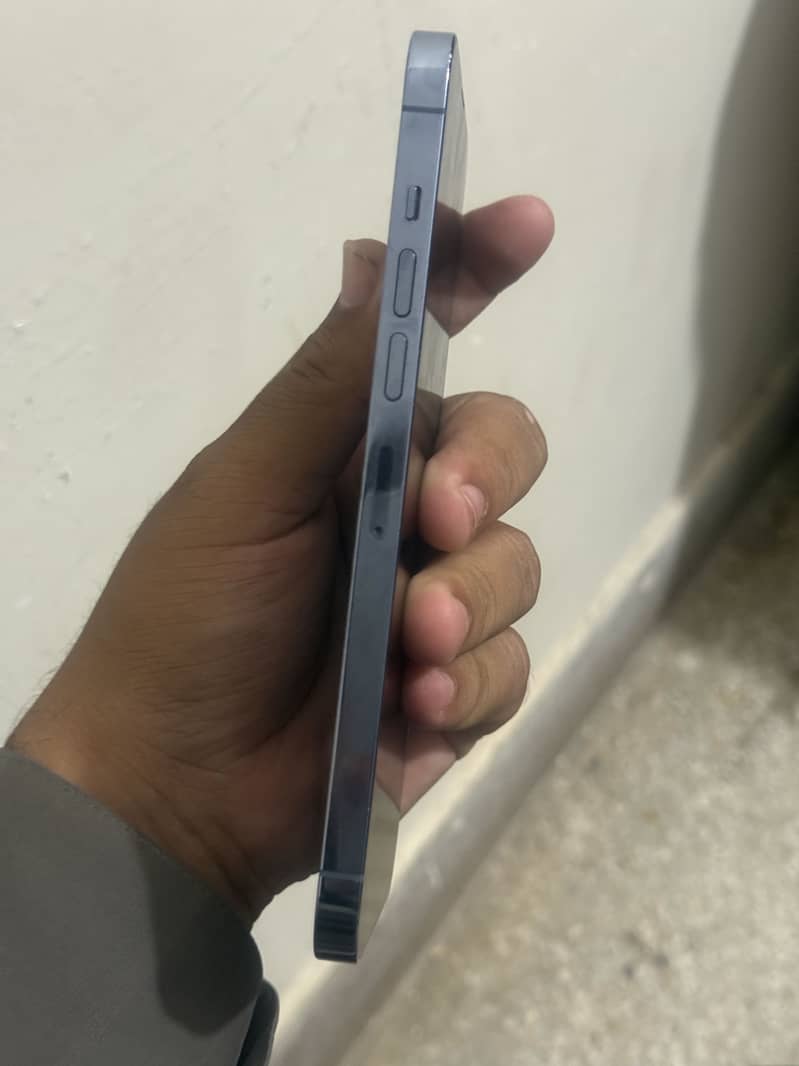 Apple iPhone 13 Pro Max 6
