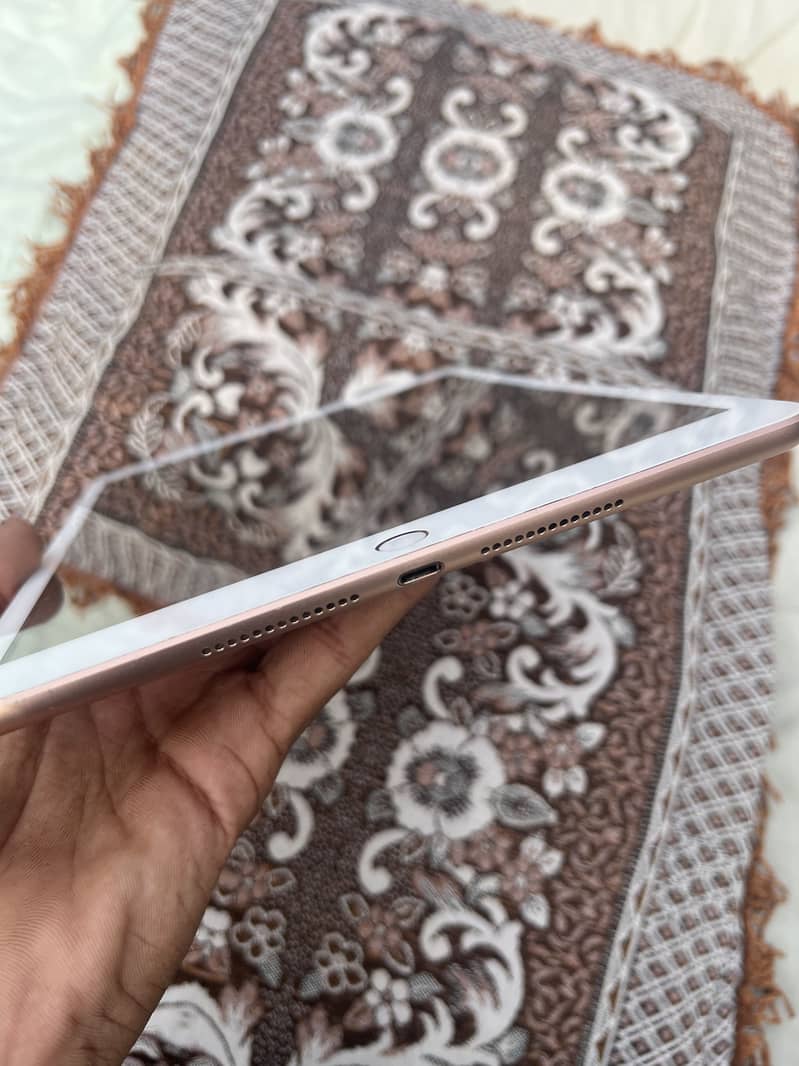 iPad 8 GENRATION 1