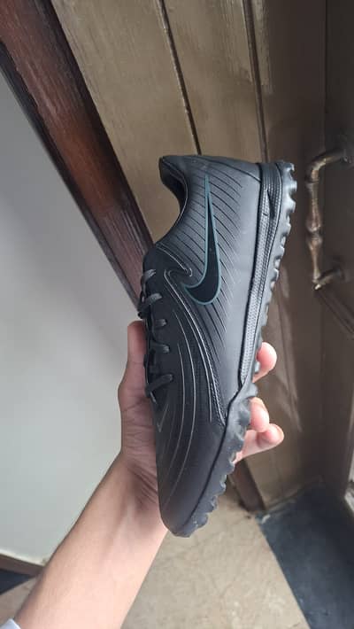 Nike Phantom GX Football Shoes size 40