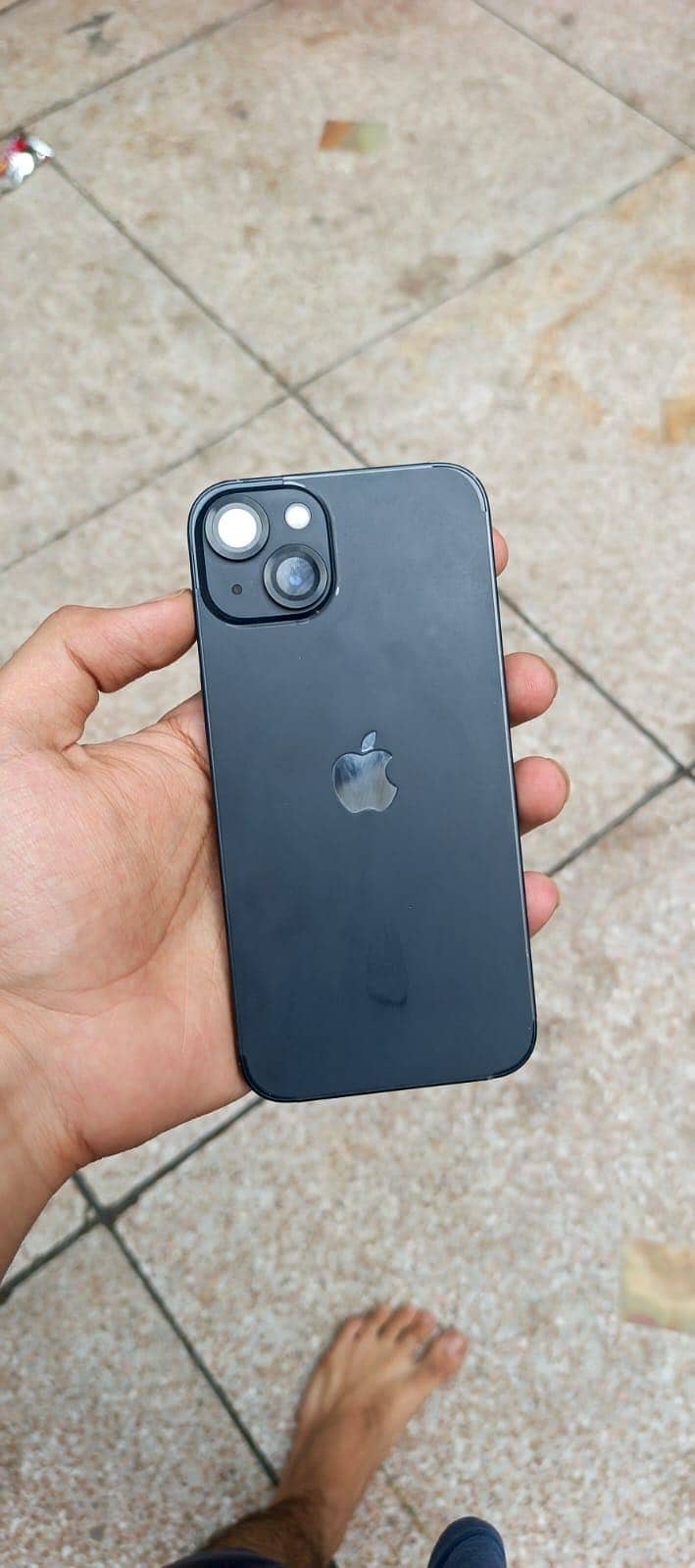 Apple iPhone 13 4