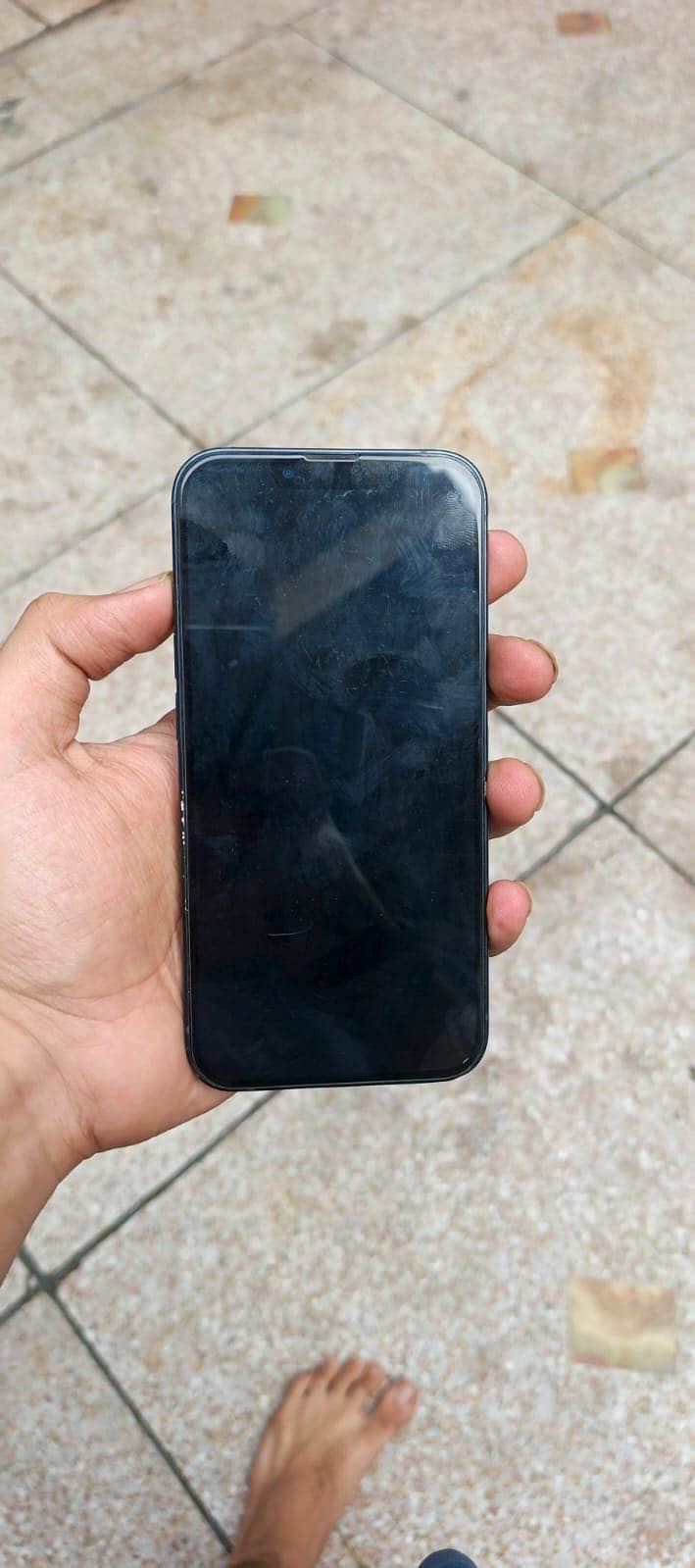 Apple iPhone 13 6
