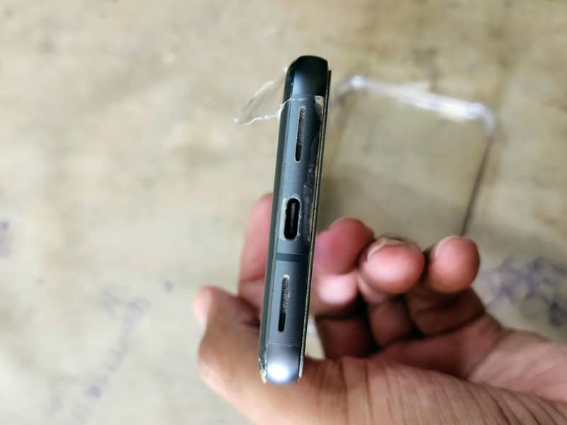 Google Pixel 8 3