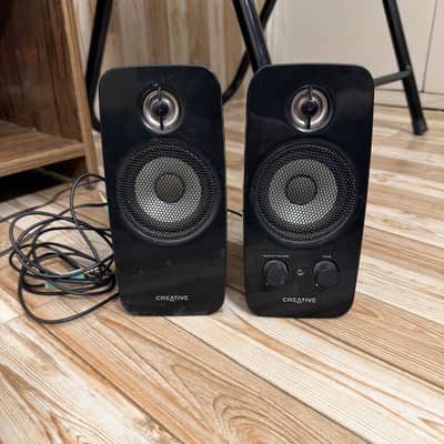 creative 2.1 speakers with bass