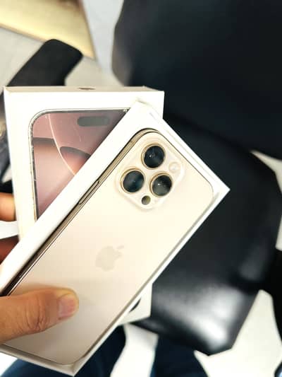 Apple iPhone 16 Pro Max jv