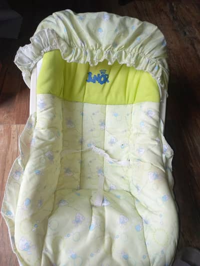 untouch carrying cot  for sale