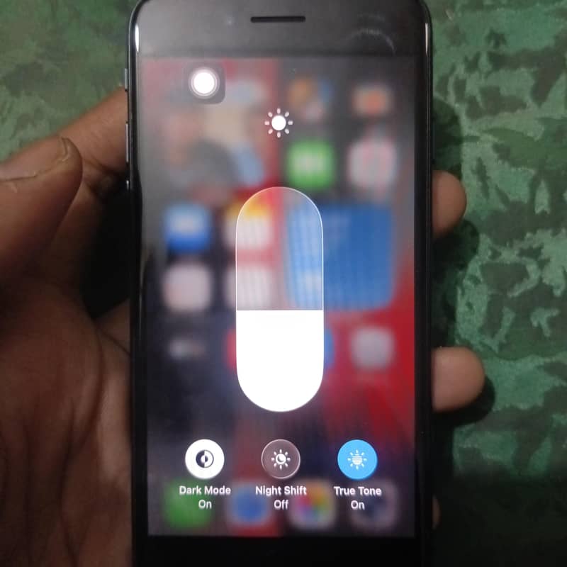 Apple iPhone SE 3rd generation 5