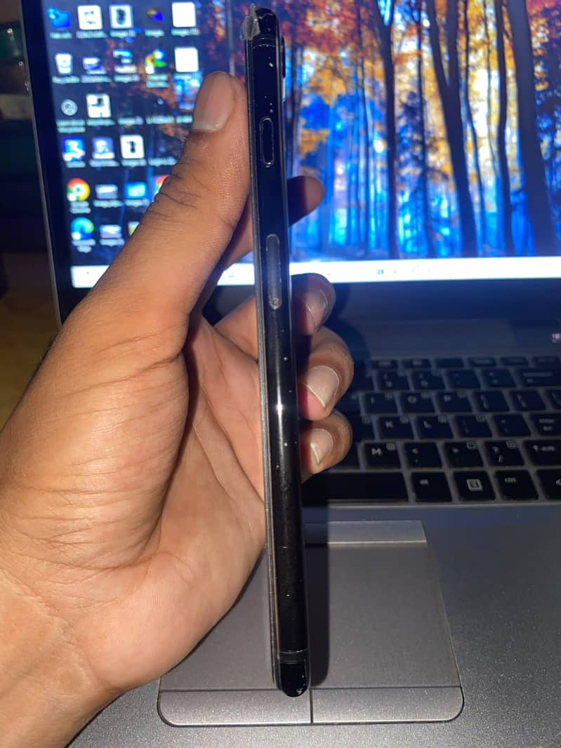 Apple iPhone 7 Plus 1