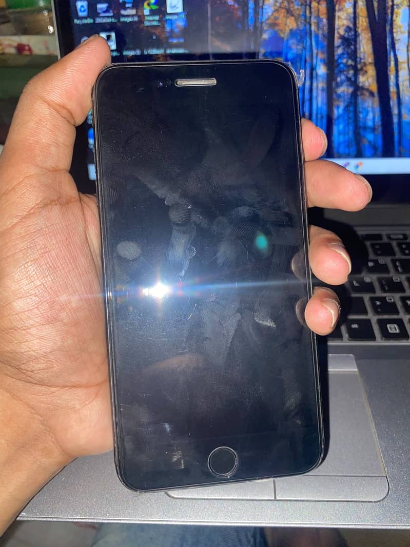 Apple iPhone 7 Plus 3