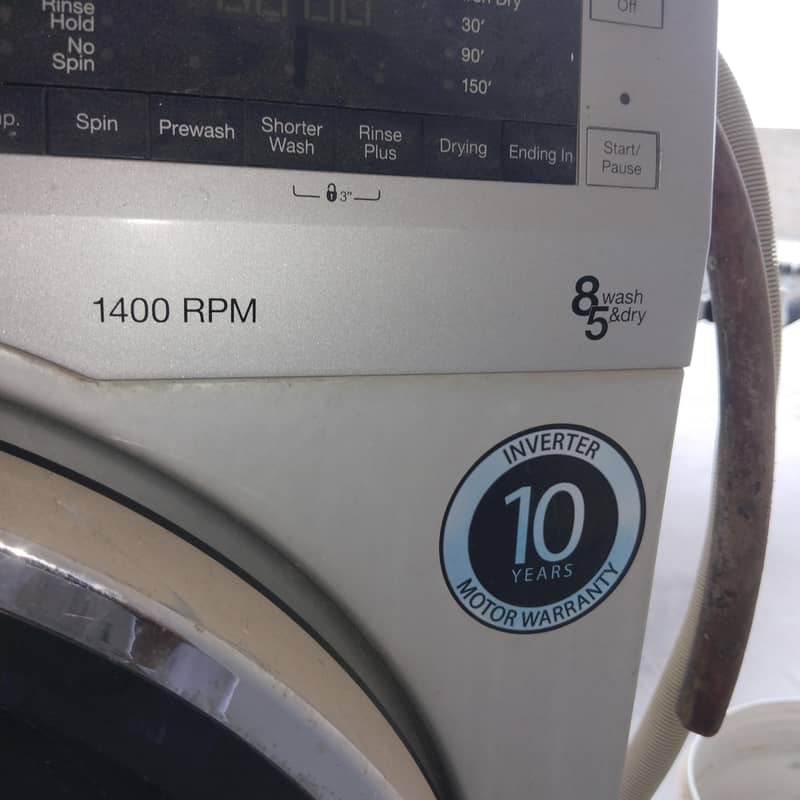 Fully Automatic Front Loaded Washing Machine 3