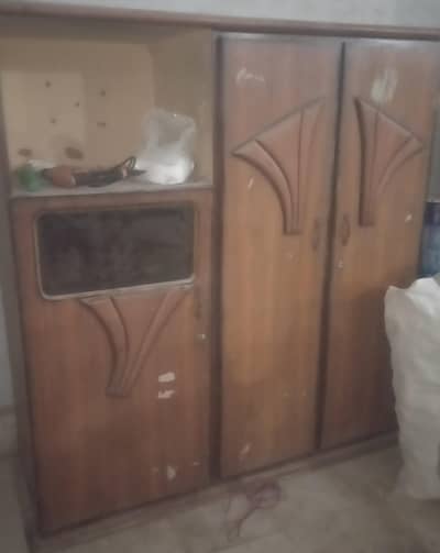 CUP BOARD/ALMARI