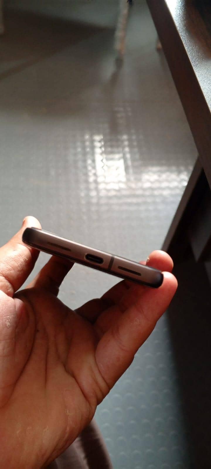 Google Pixel 8 4