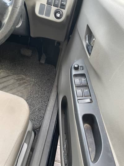Daihatsu Mira 2013