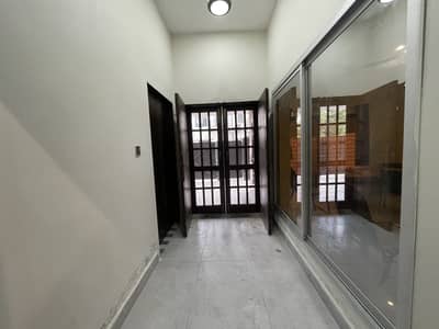 A BEAUTIFUL LOWER PORTION FOR RENT