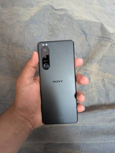 Sony Xperia 5 mark 3 8 128gb with charger and cover